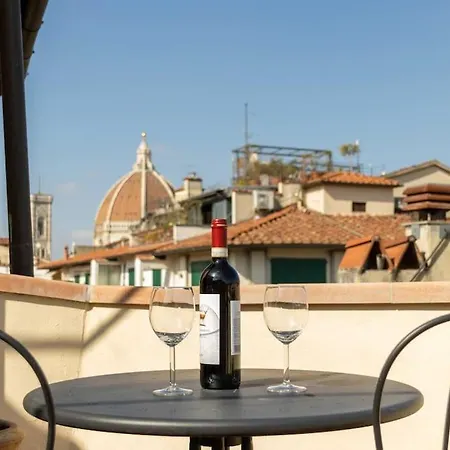 Verdi With Terrace Appartement