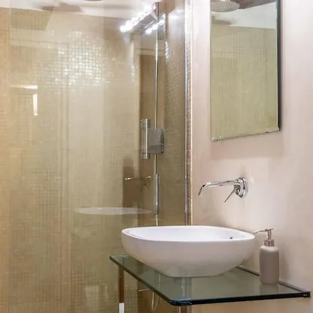 Verdi With Terrace Appartement Florence